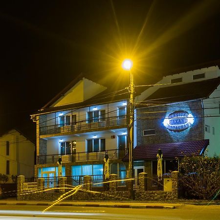 Hotel Raxand Residence Mioveni Экстерьер фото