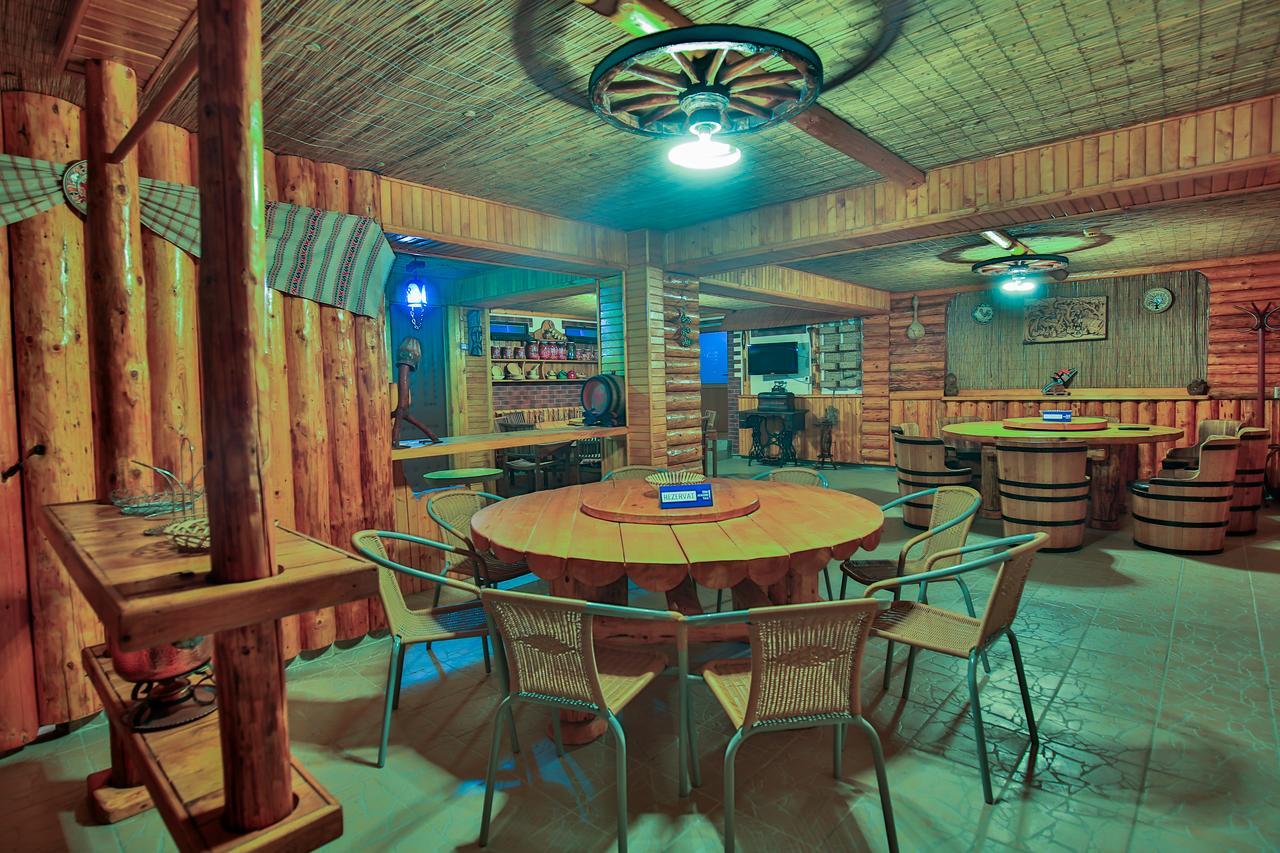 Hotel Raxand Residence Mioveni Экстерьер фото