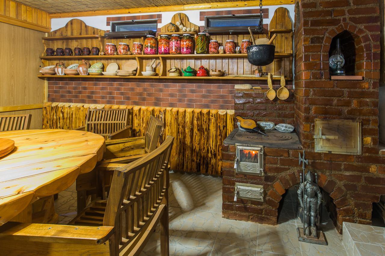 Hotel Raxand Residence Mioveni Экстерьер фото